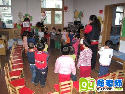 中班语言优质课教案《小鸭子找妈妈》